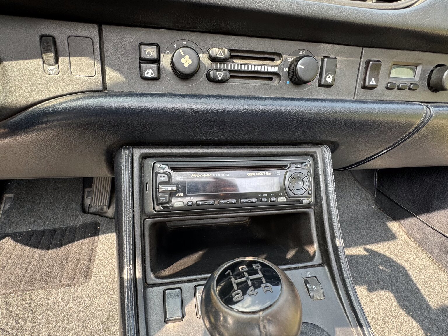 Interior image of 1990 Porsche 944 S2 Convertible