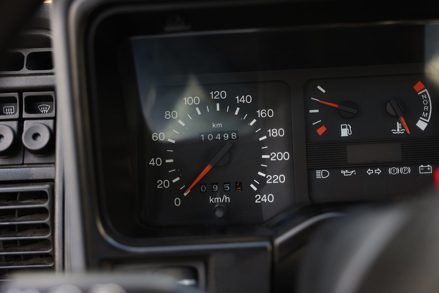 Interior image of 1991 Ford Sierra Sedan 2.0 i 4x4 