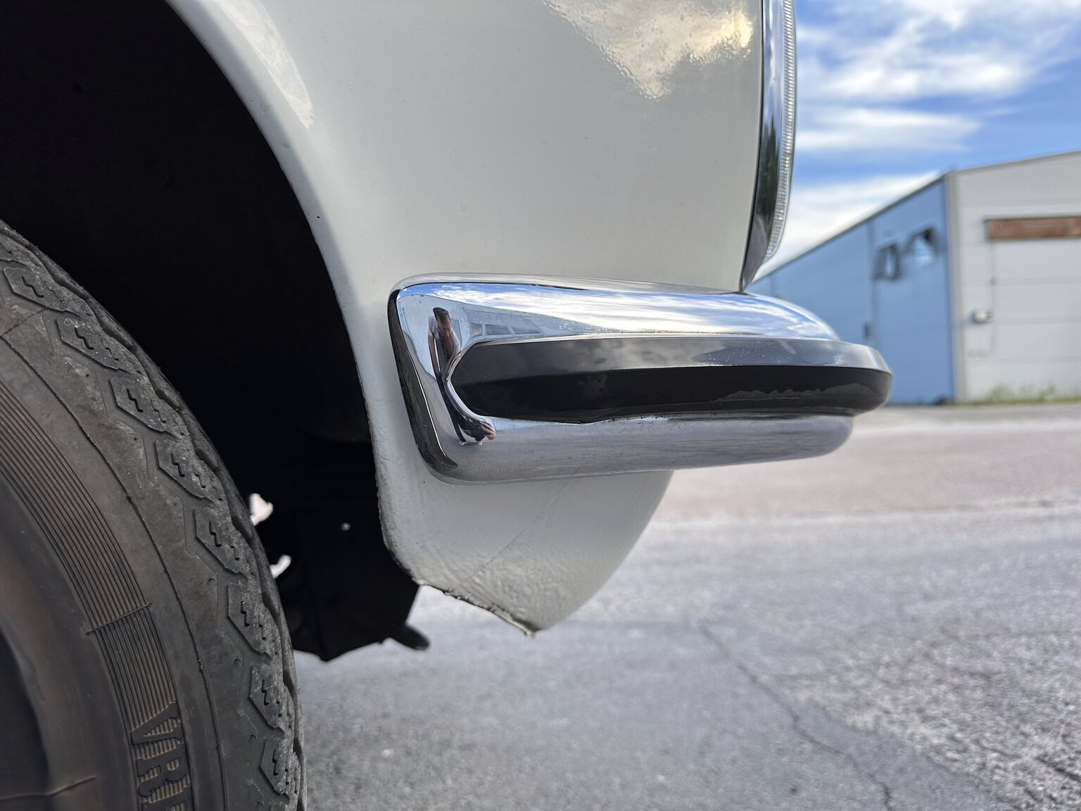 Aussenfoto 1975 Mercedes Benz 200