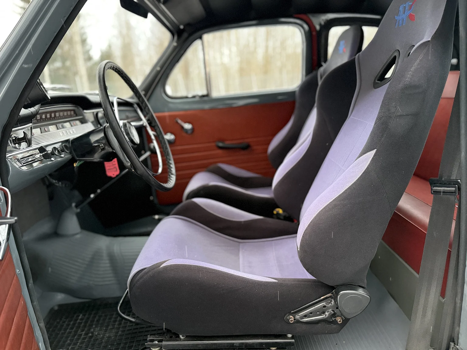 Interior image of 1964 Volvo PV544E Sport (2)