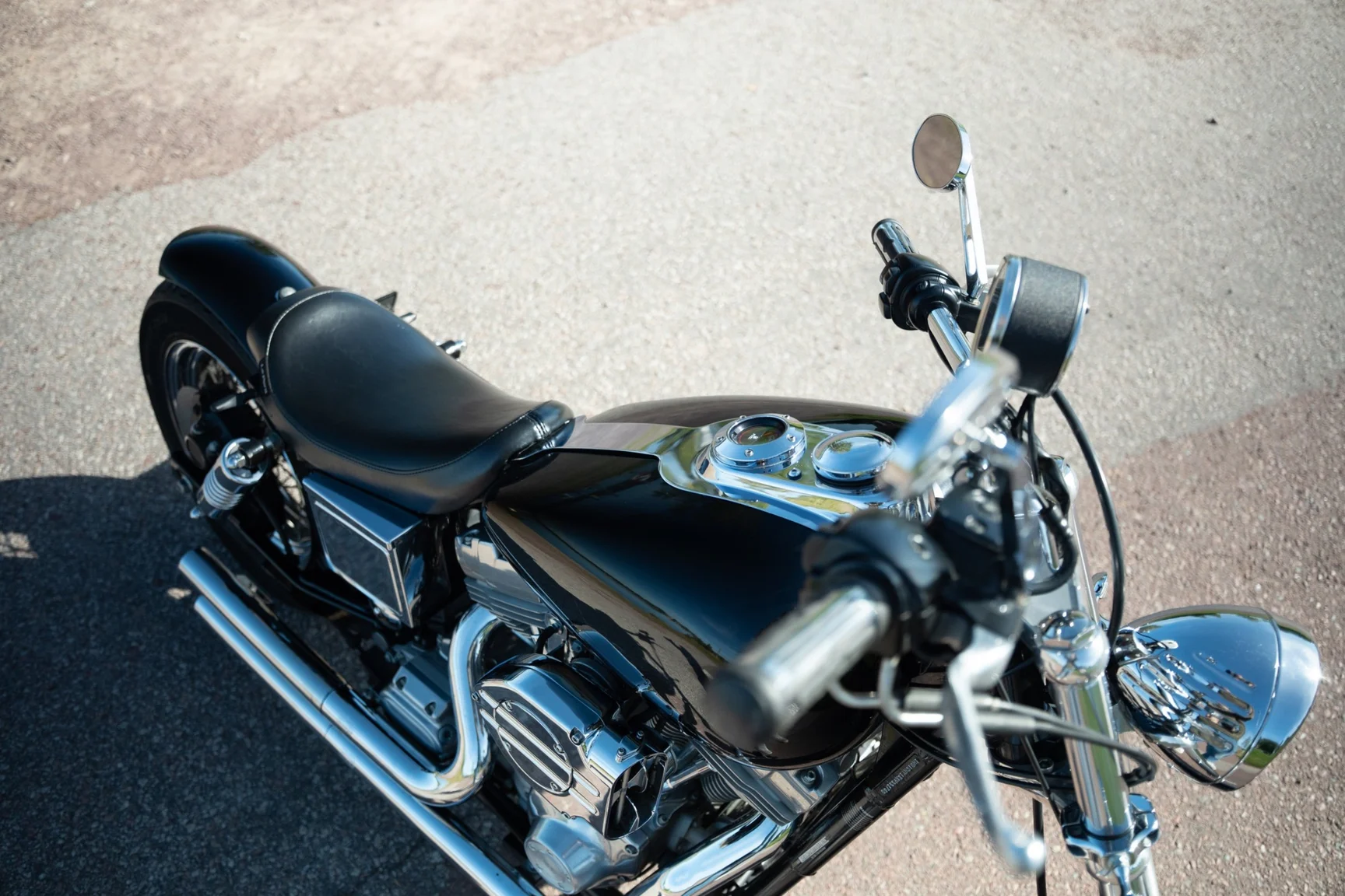 Exteriörbild på 1999 Harley-Davidson Super Glide (7)