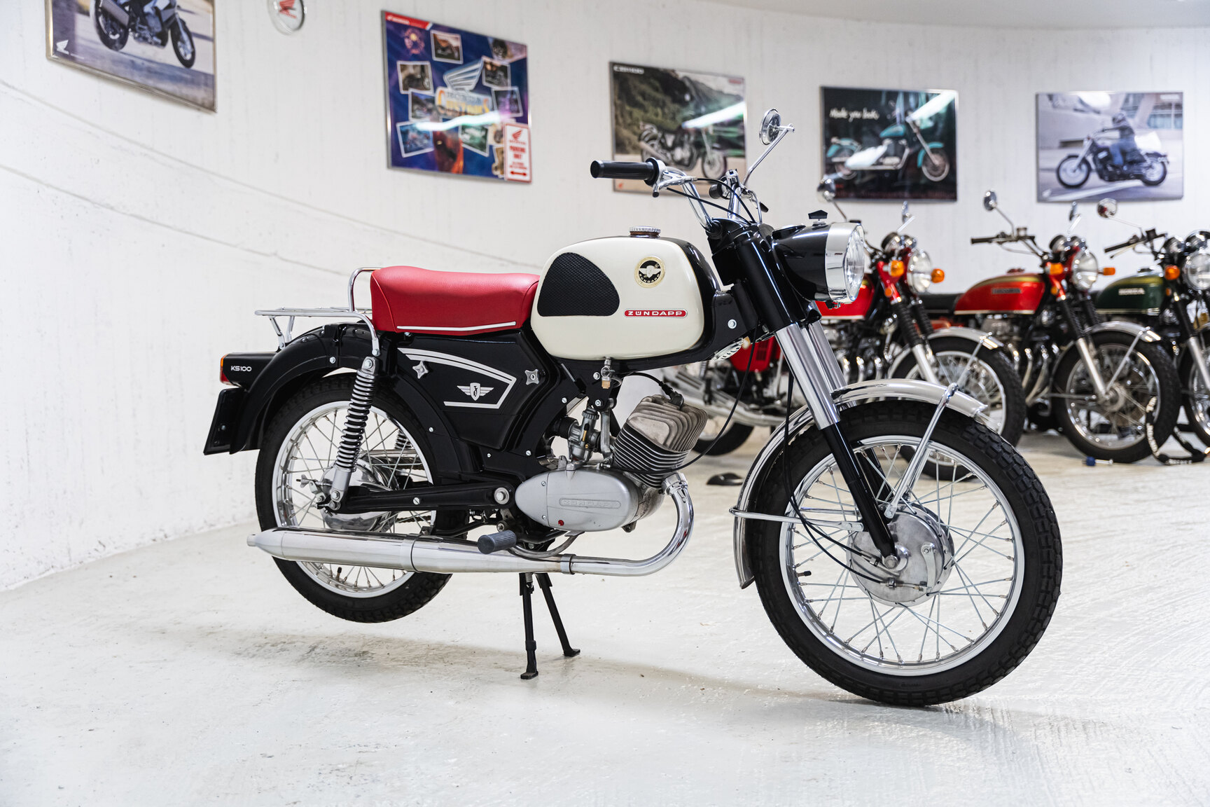 Exteriörbild på 1968 Zundapp KS100