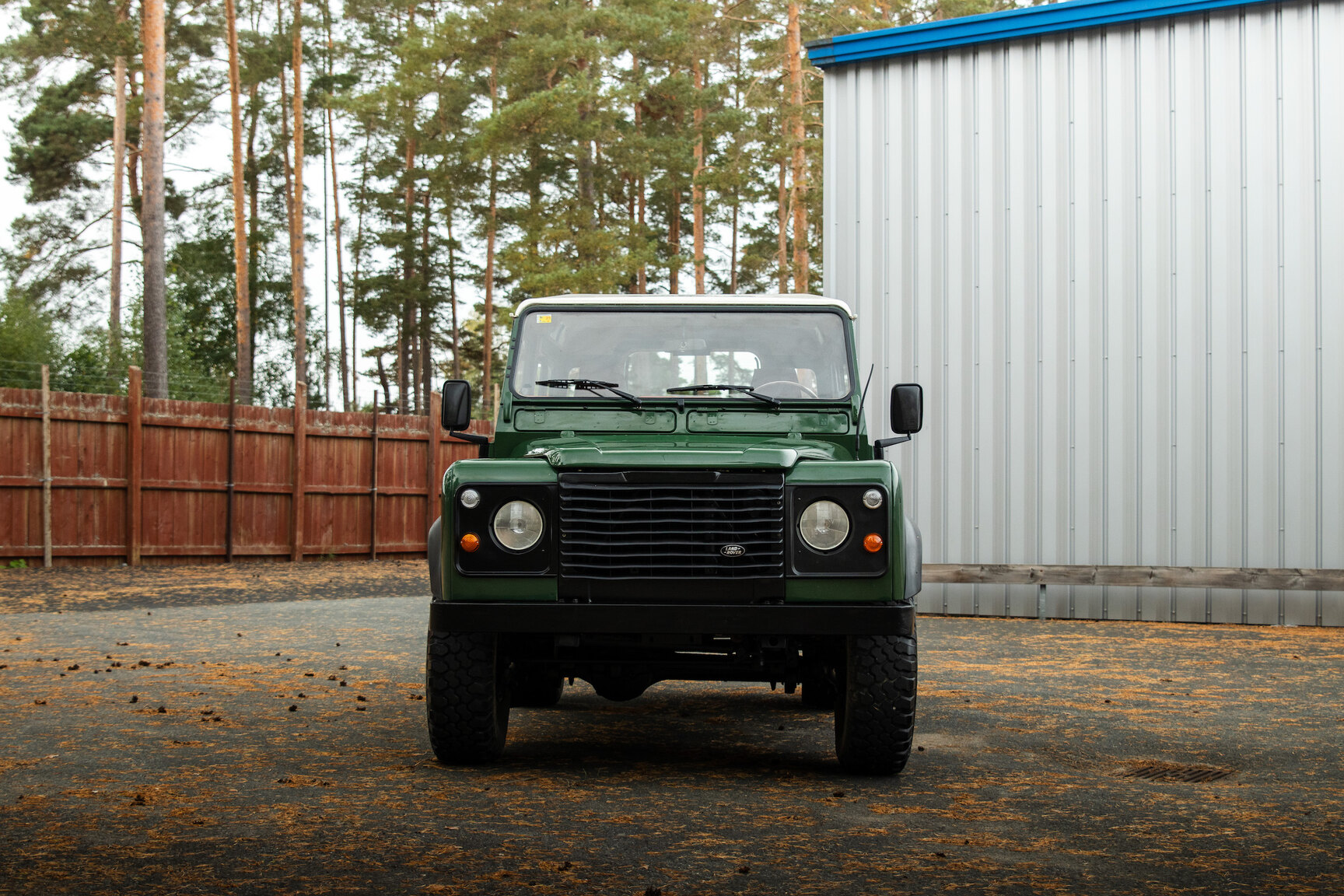 Aussenfoto 1996 Land Rover Defender 90 300TDi (4)