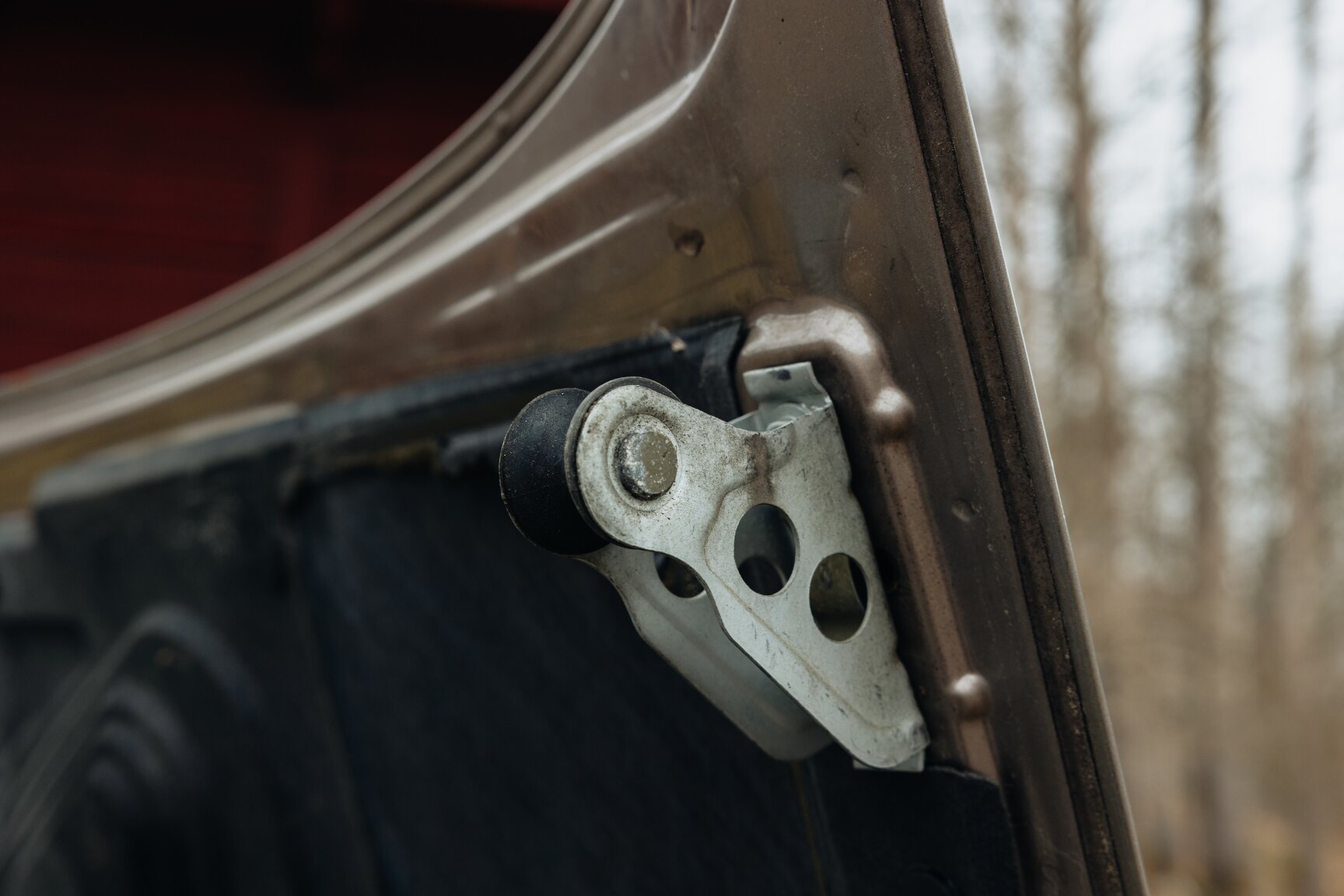 Image of 1990 BMW 750iL (16) mechanics