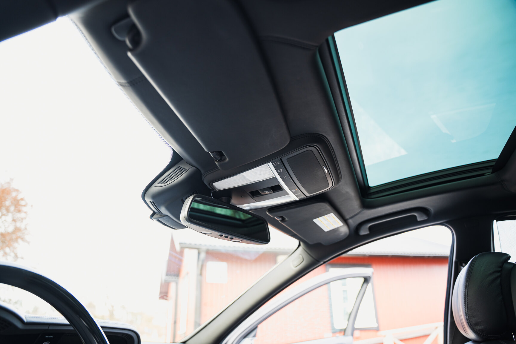 Innenraumfoto von 2011 Mercedes-Benz S600