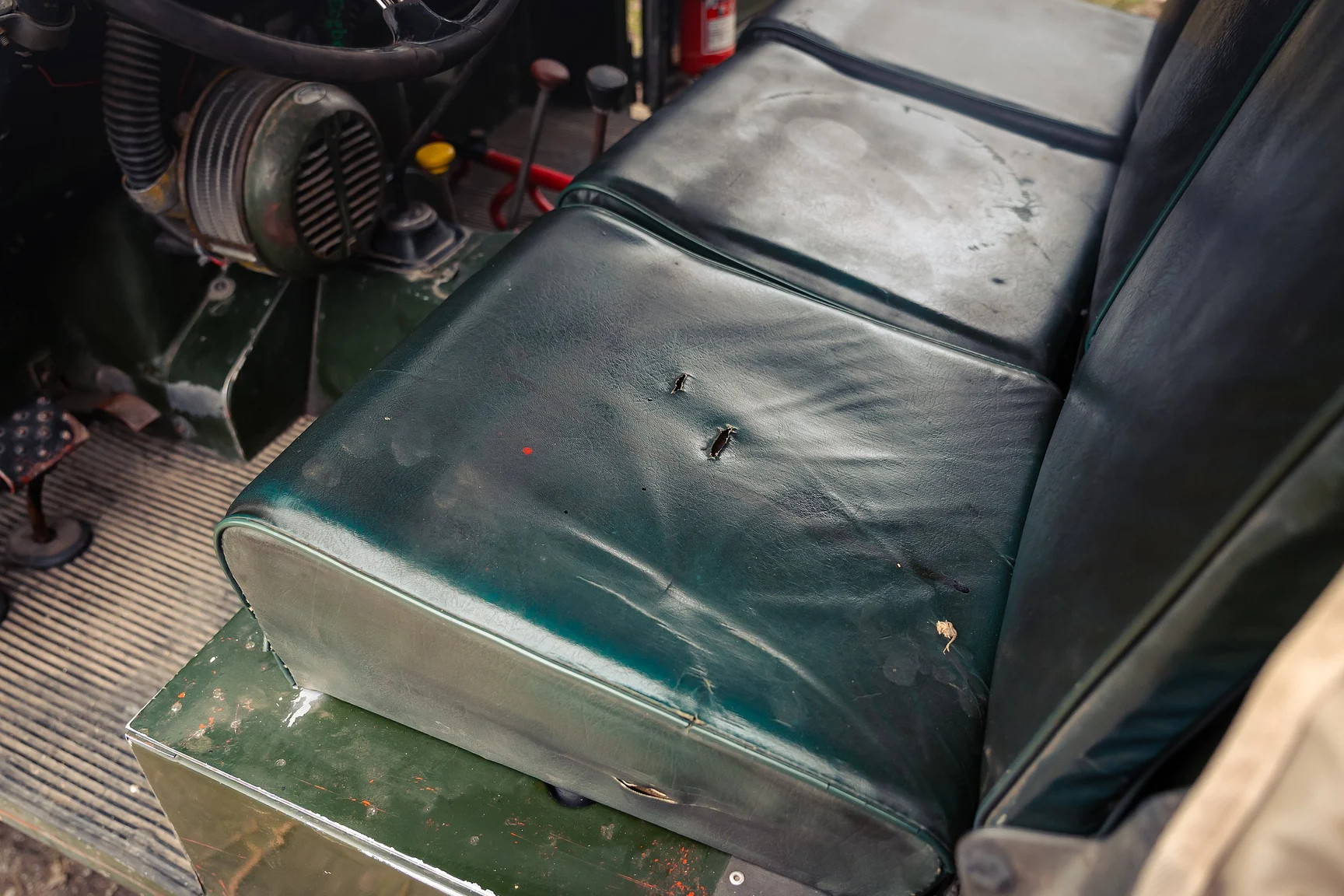 Innenraumfoto von 1953 Land Rover Series 1 Soft Top (2)