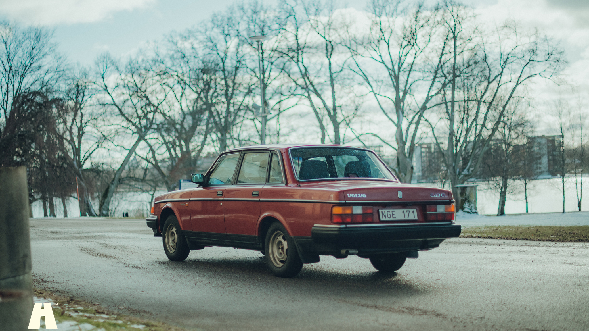 Exteriörbild på 1988 Volvo 240 GL (5)