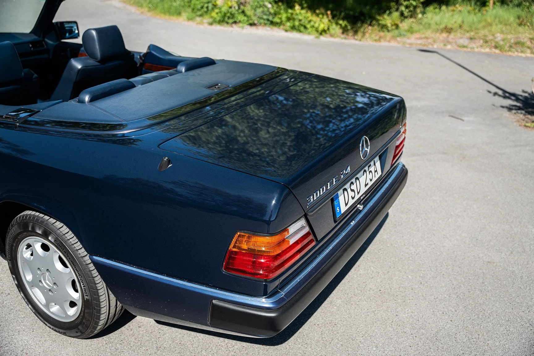Aussenfoto 1993 Mercedes-Benz 300 CE-24 Cabriolet (19)