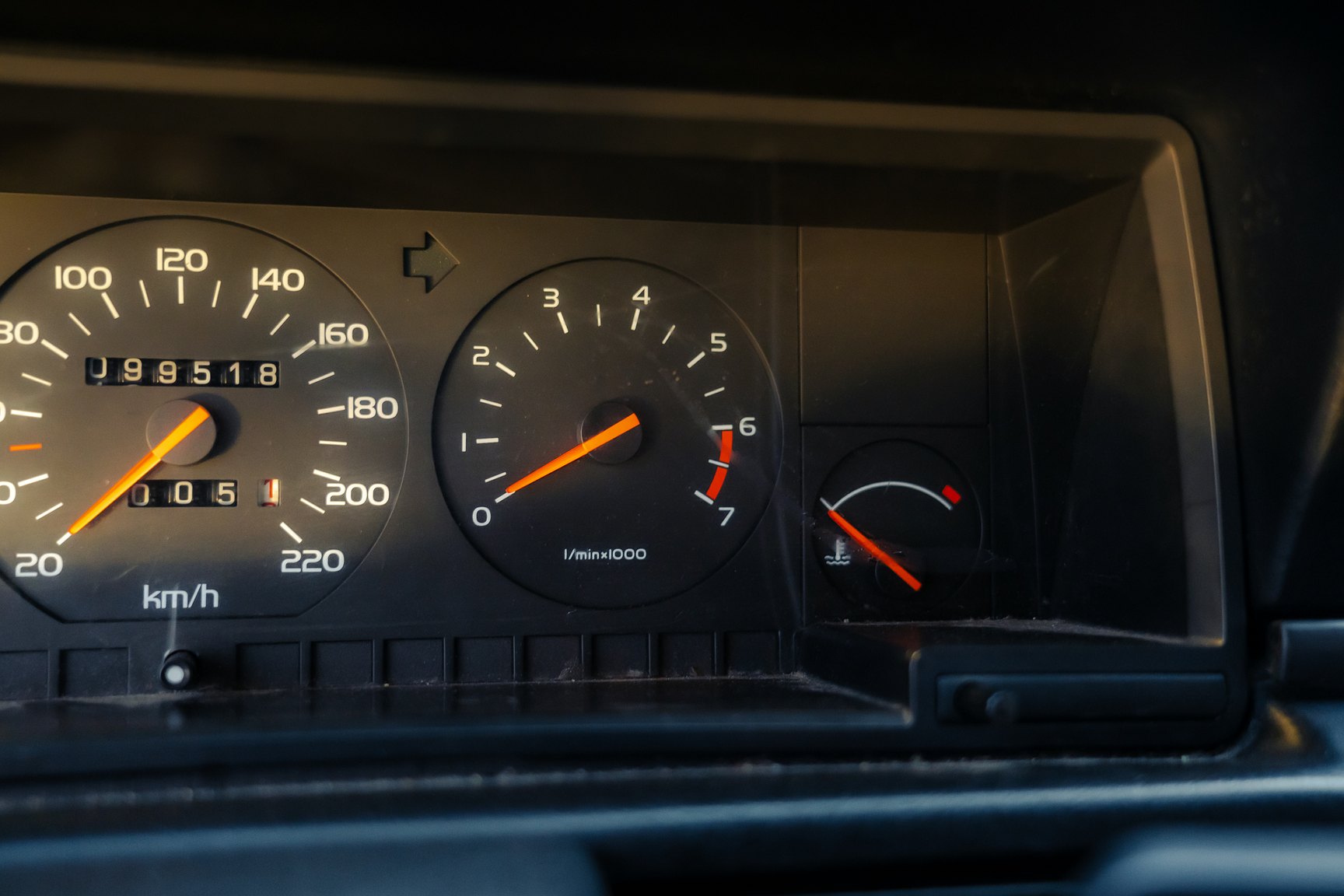 Interiörbild 1990 Volvo 740 GL