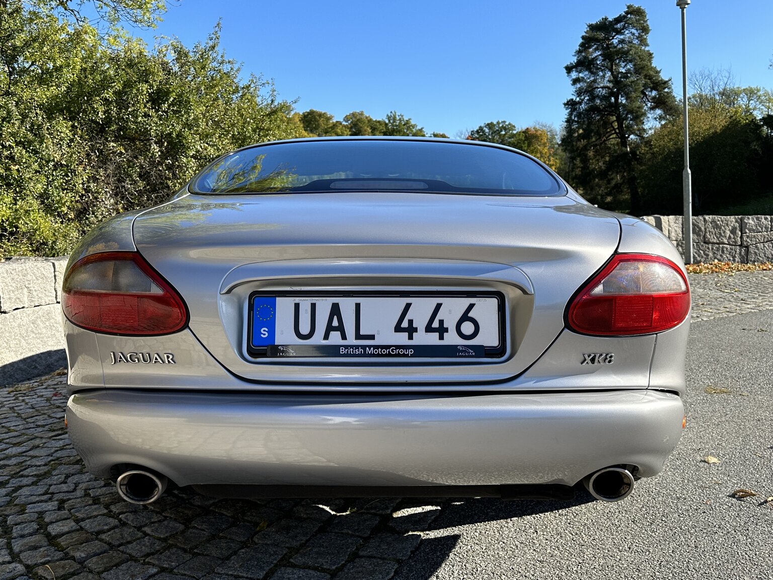 Exteriörbild på 2000 Jaguar XK 8