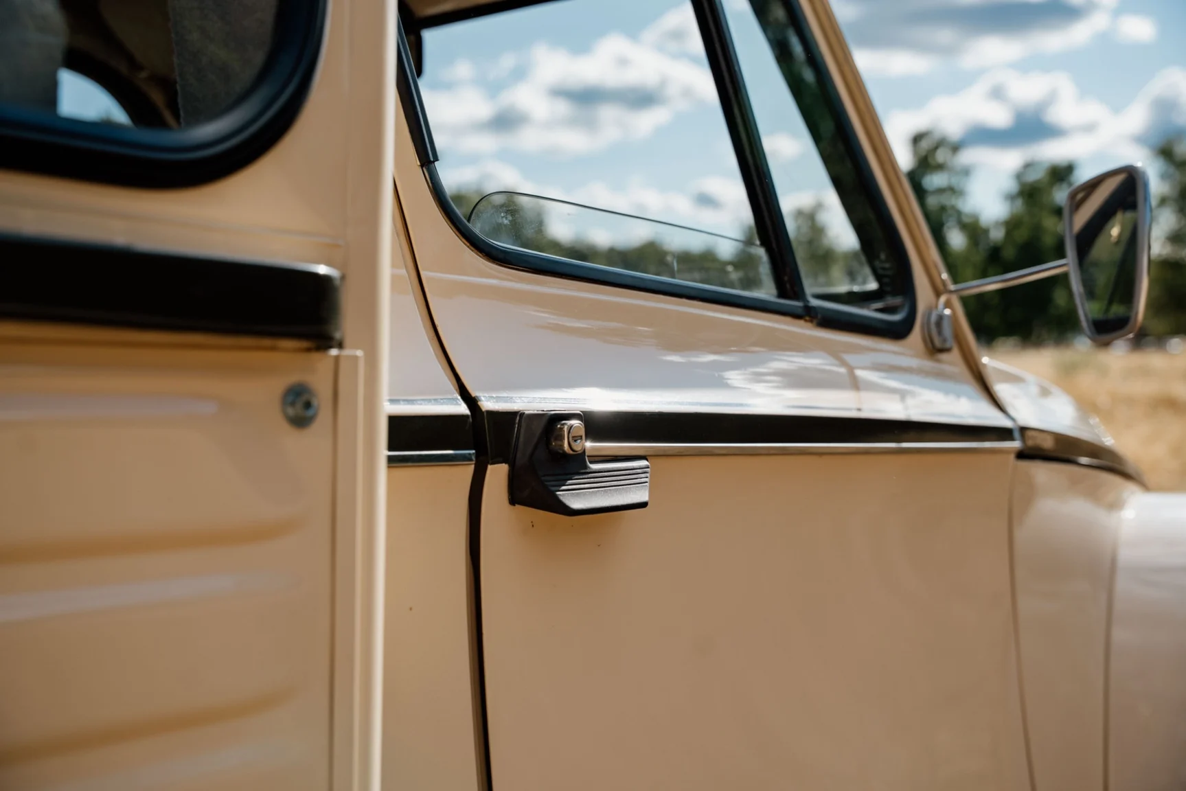 Exteriörbild på 1987 Citroën Acadiane (27)