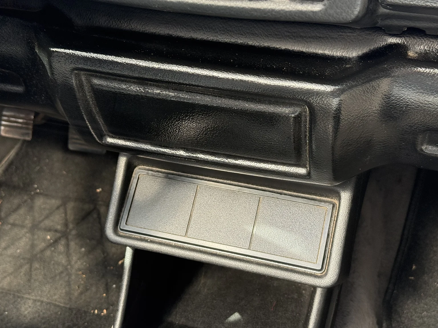 Innenraumfoto von 1987 VW Golf Cabriolet (30)