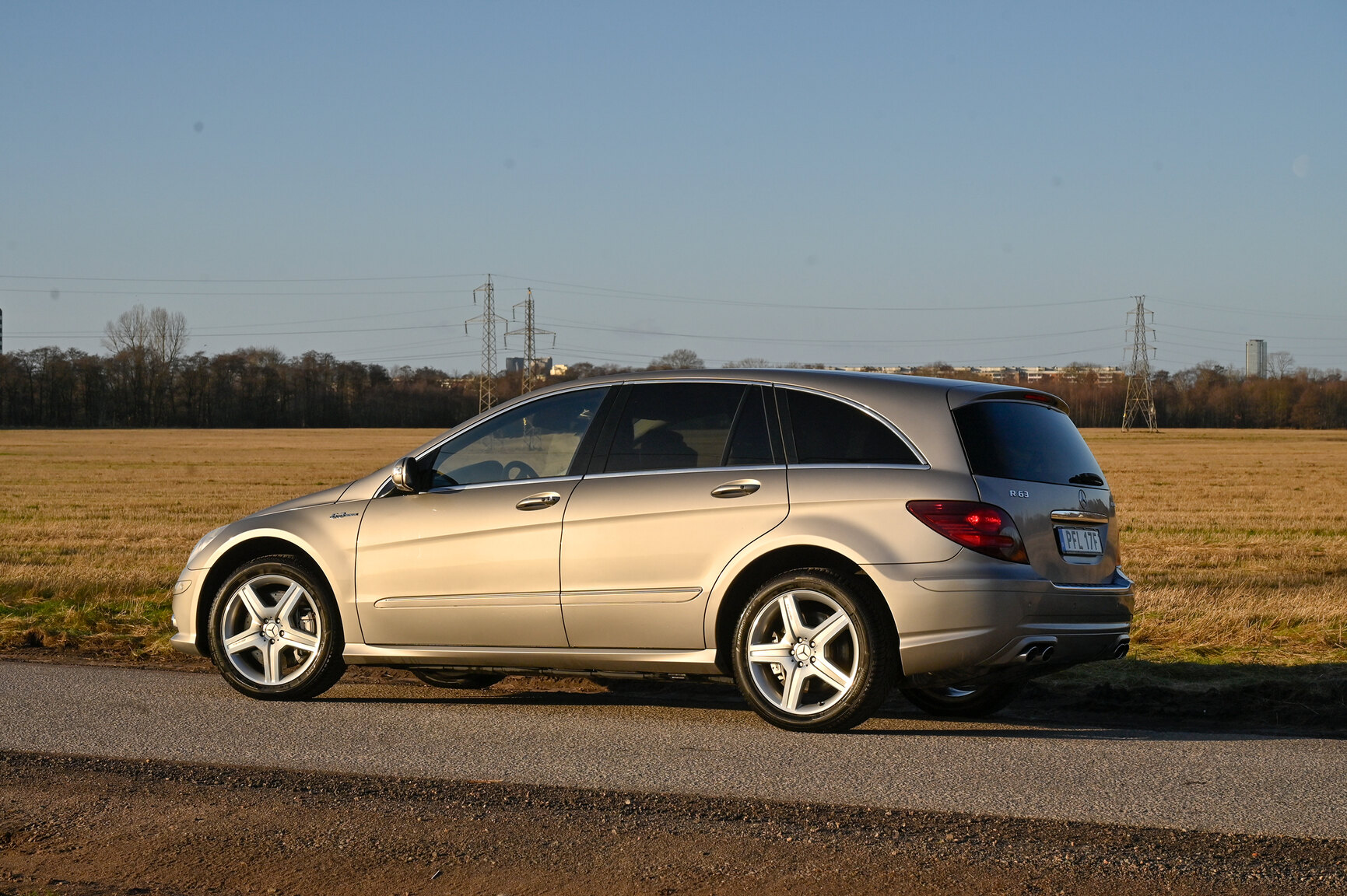 Exteriörbild på 2006 Mercedes-Benz R 63 AMG