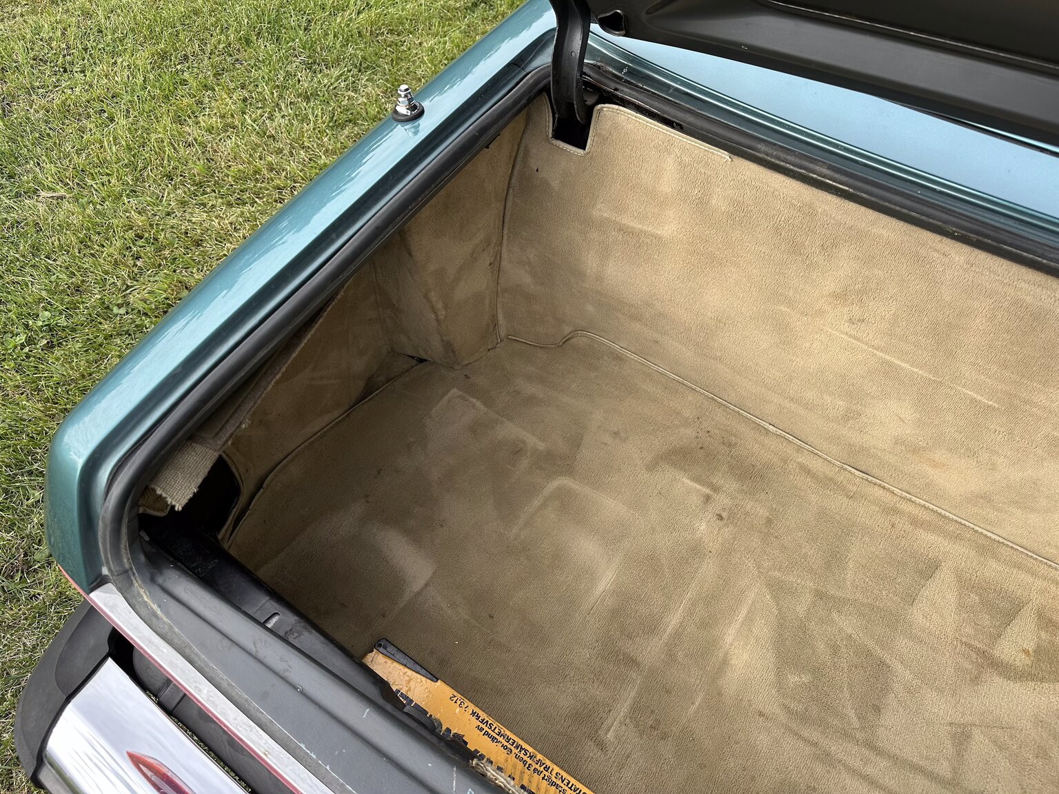 Interiörbild 1985 Mercedes-Benz 380 SL