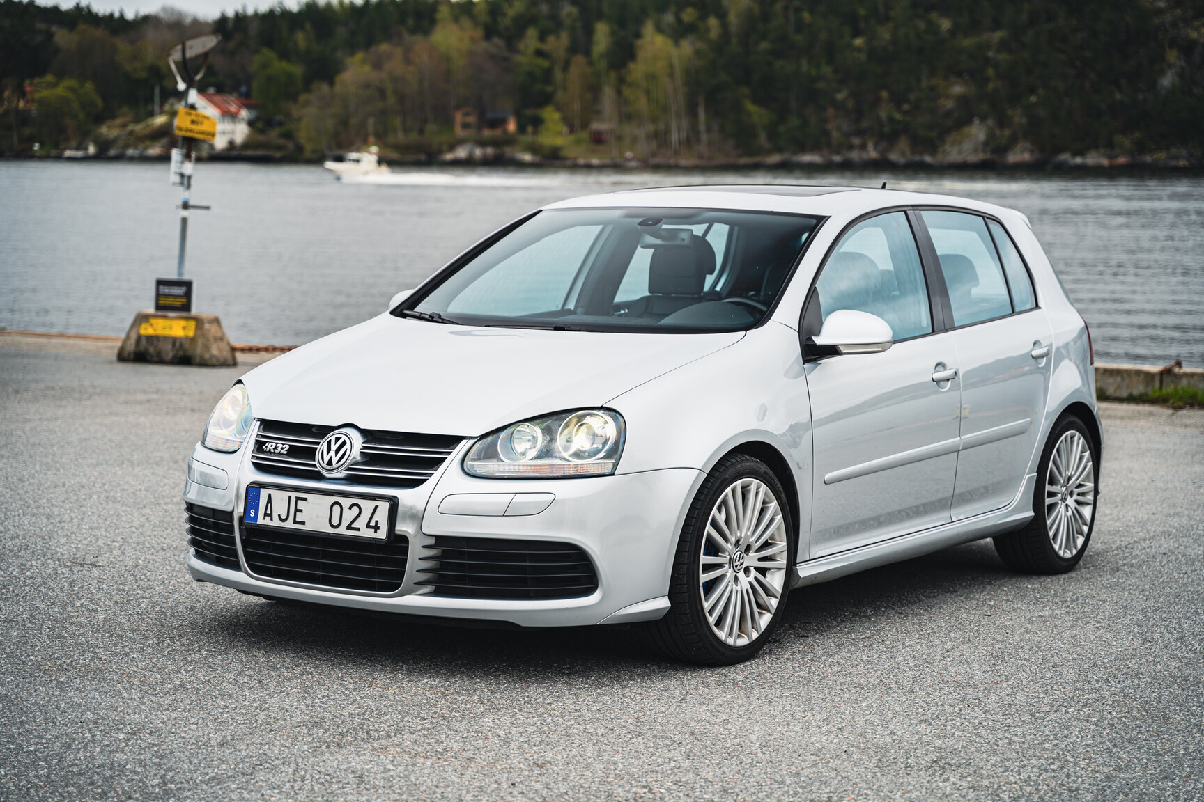 Aussenfoto 2007 Volkswagen Golf R32 (9)