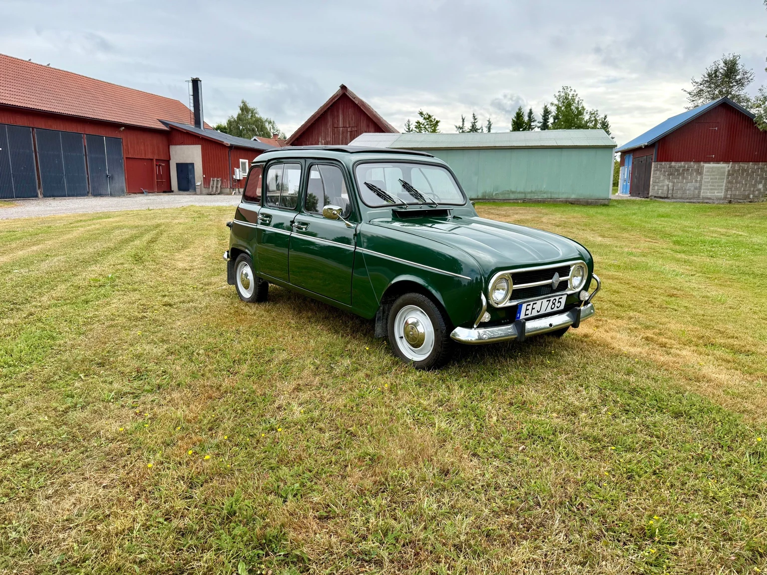 Aussenfoto 1970 Renault 4 (1)