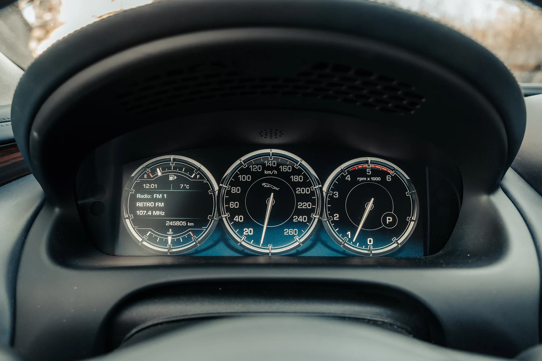 Innenraumfoto von 2012 Jaguar XJ (12)