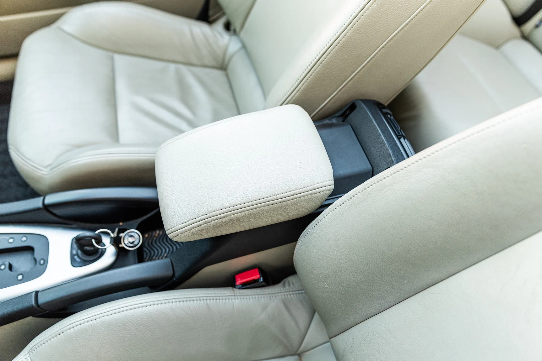Interior image of 2008 SAAB 9-3 Vector 2.0T Cabriolet (50)