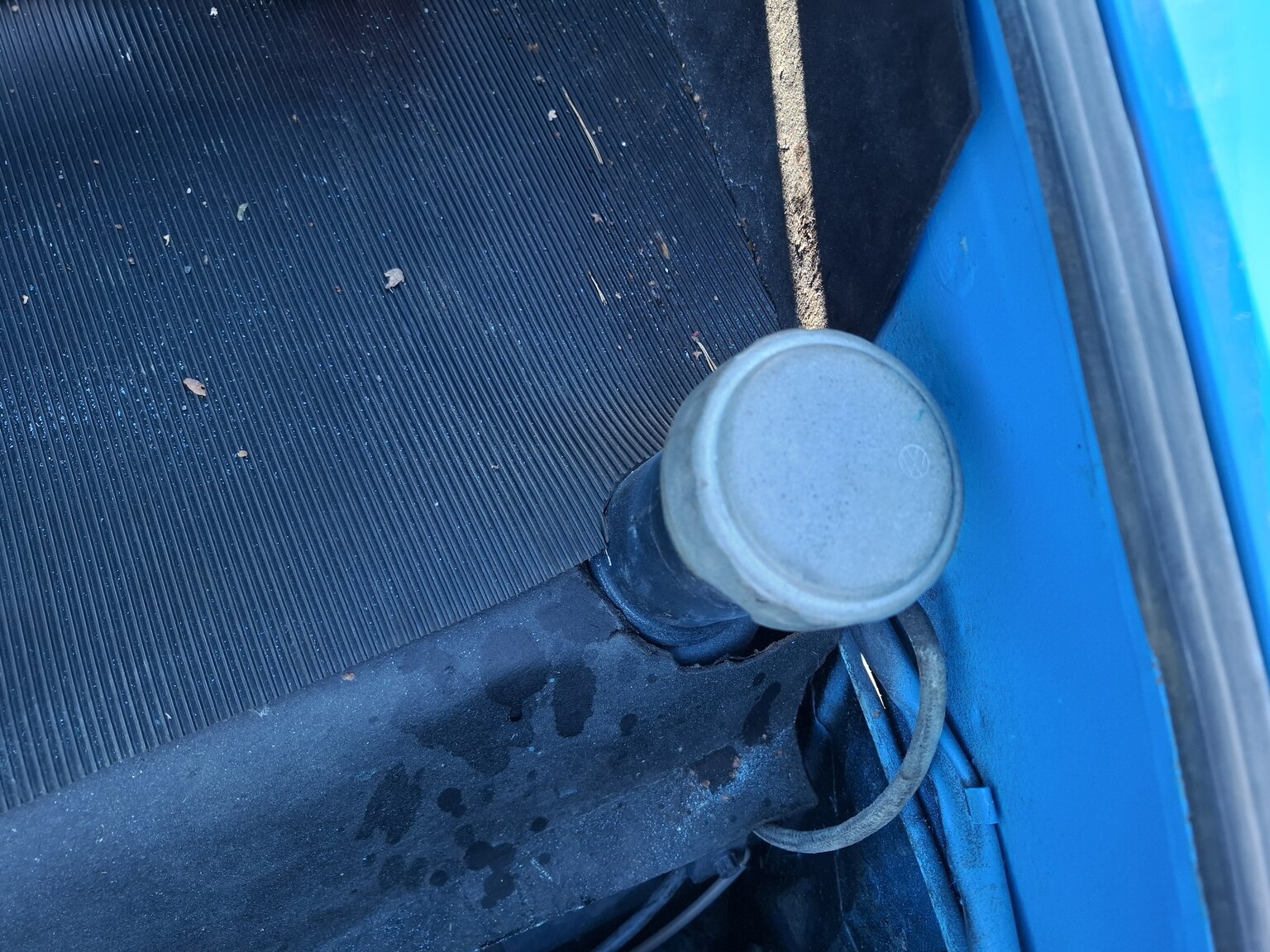 Interior image of 1966 Volkswagen 1300 Karmann-Ghia