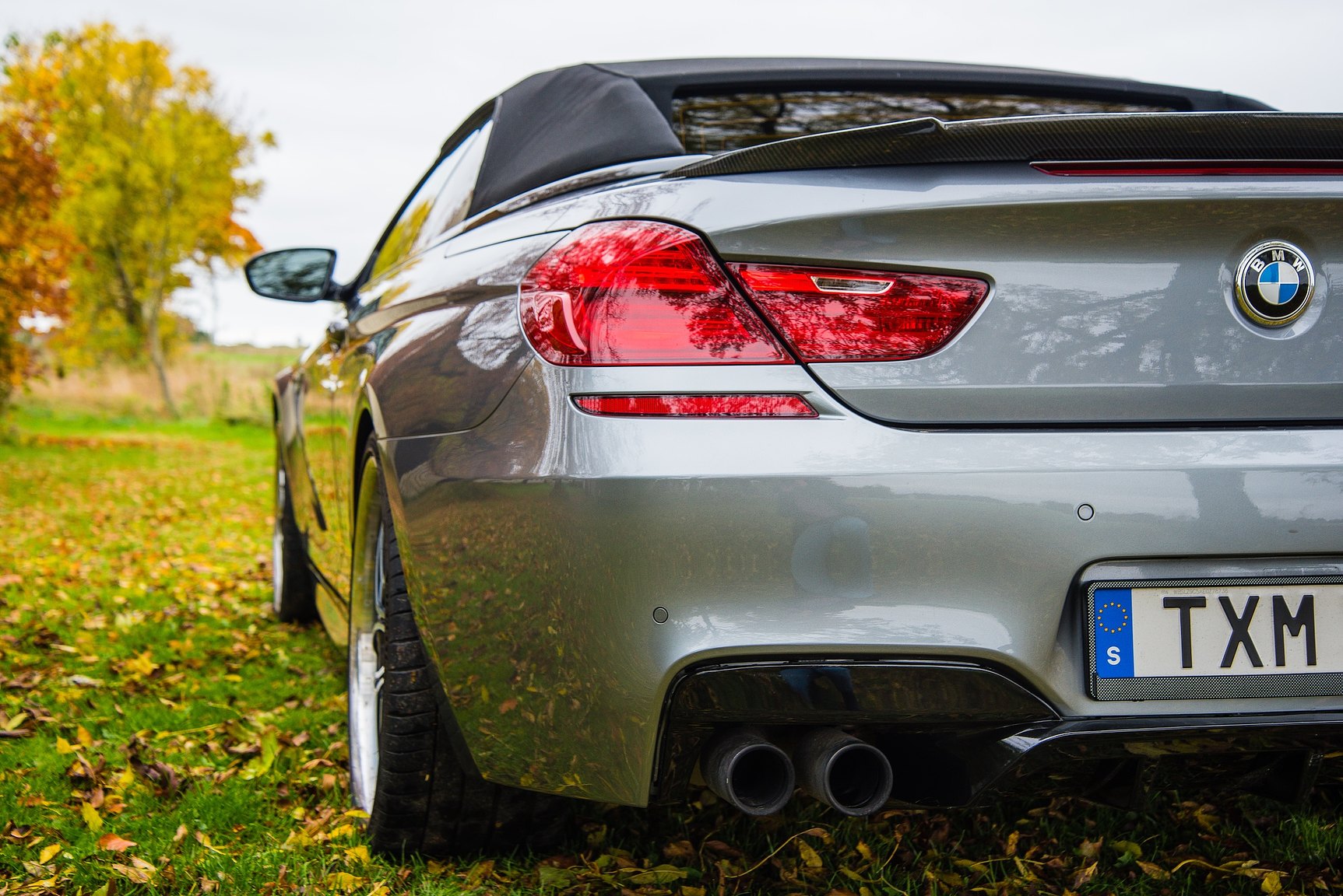 Exterior image of 2014 BMW M6C