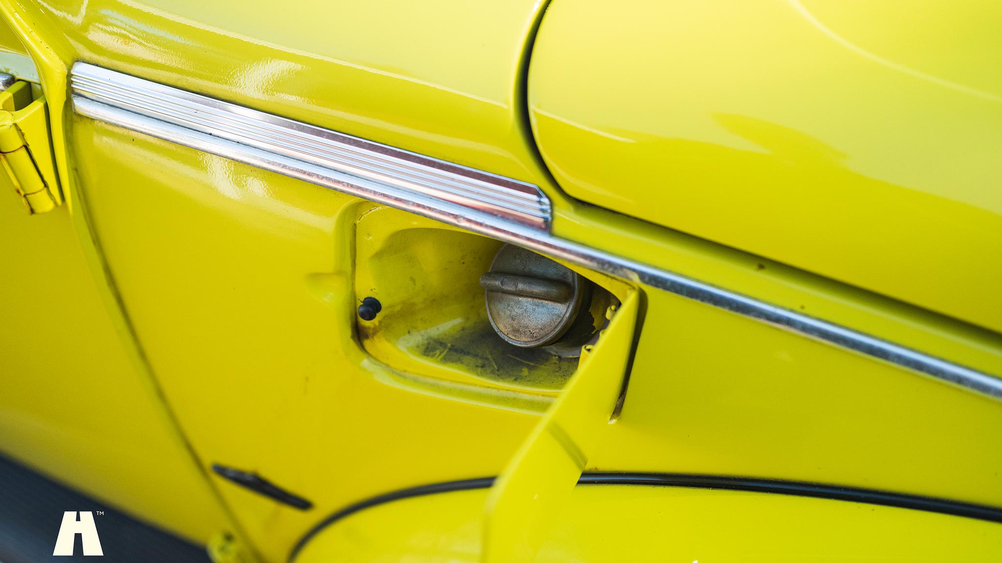 Exteriörbild på 1974 Volkswagen Bubbla 1303LS Cabriolet Svensksåld 