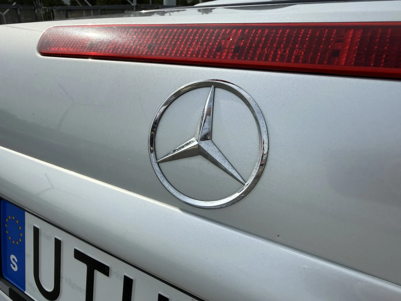 Exteriörbild på 2001 MERCEDES-BENZ CLK 230 Kompressor Cabriolet (31)