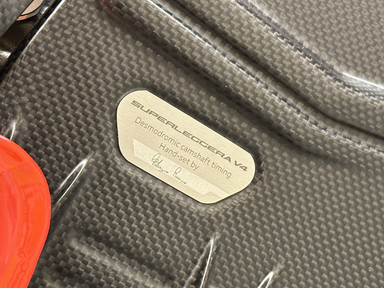 Aussenfoto 2021 Ducati Superleggera V4 23/500