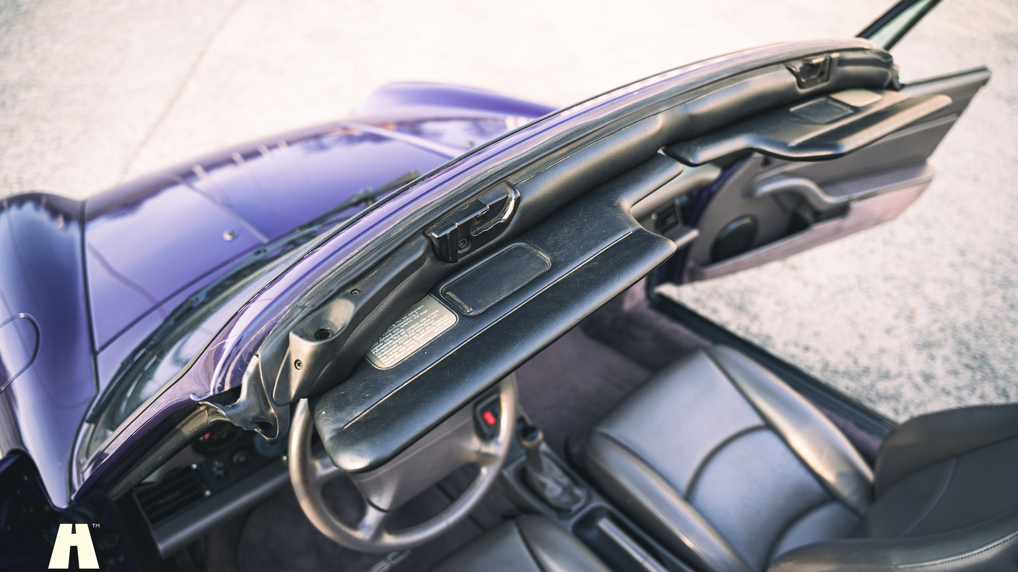 Innenraumfoto von 1994 Porsche 993 Cabriolet (25)