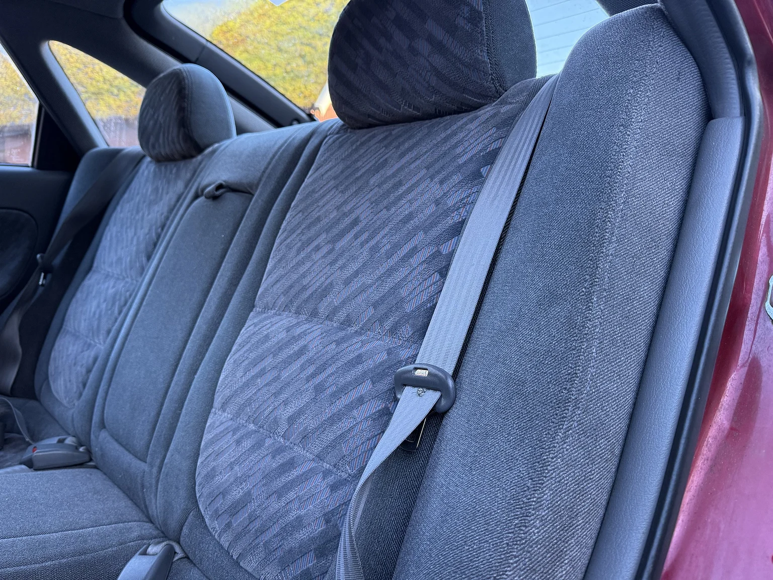 Interiörbild 1992 Mazda 626 Hatchback 2.5 V6 Automatic (18)