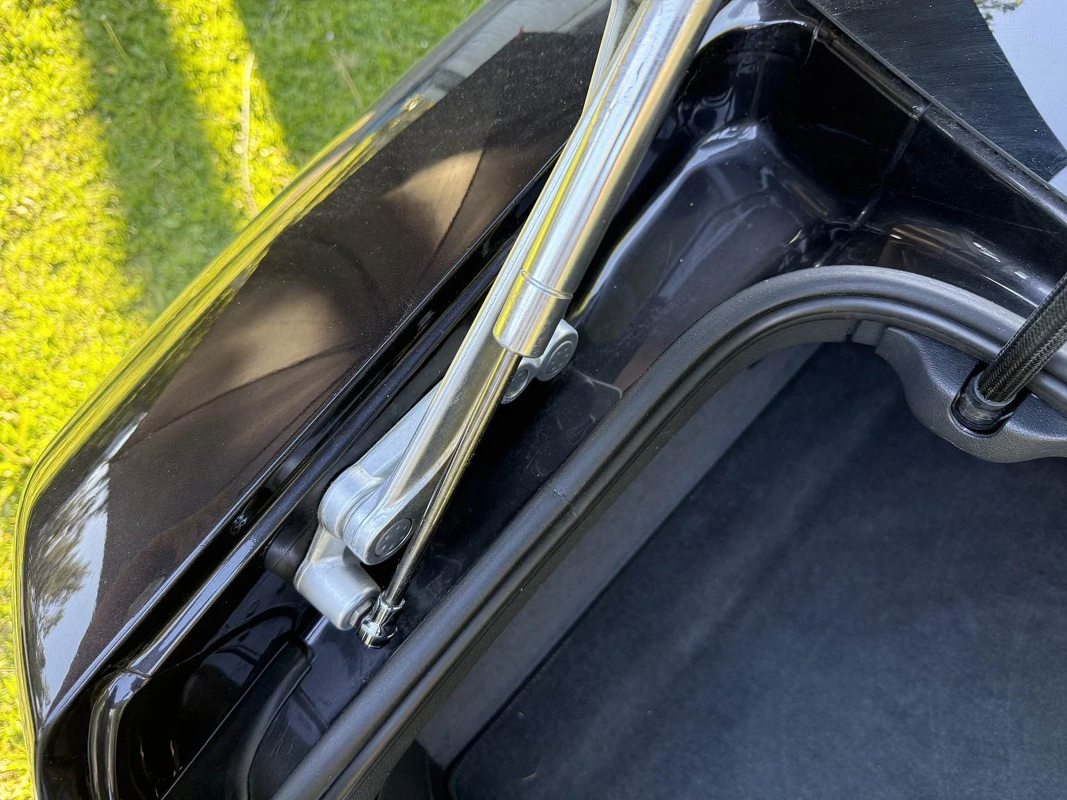 Innenraumfoto von 2009 Volkswagen Phaeton W12 LWB Executive (88)