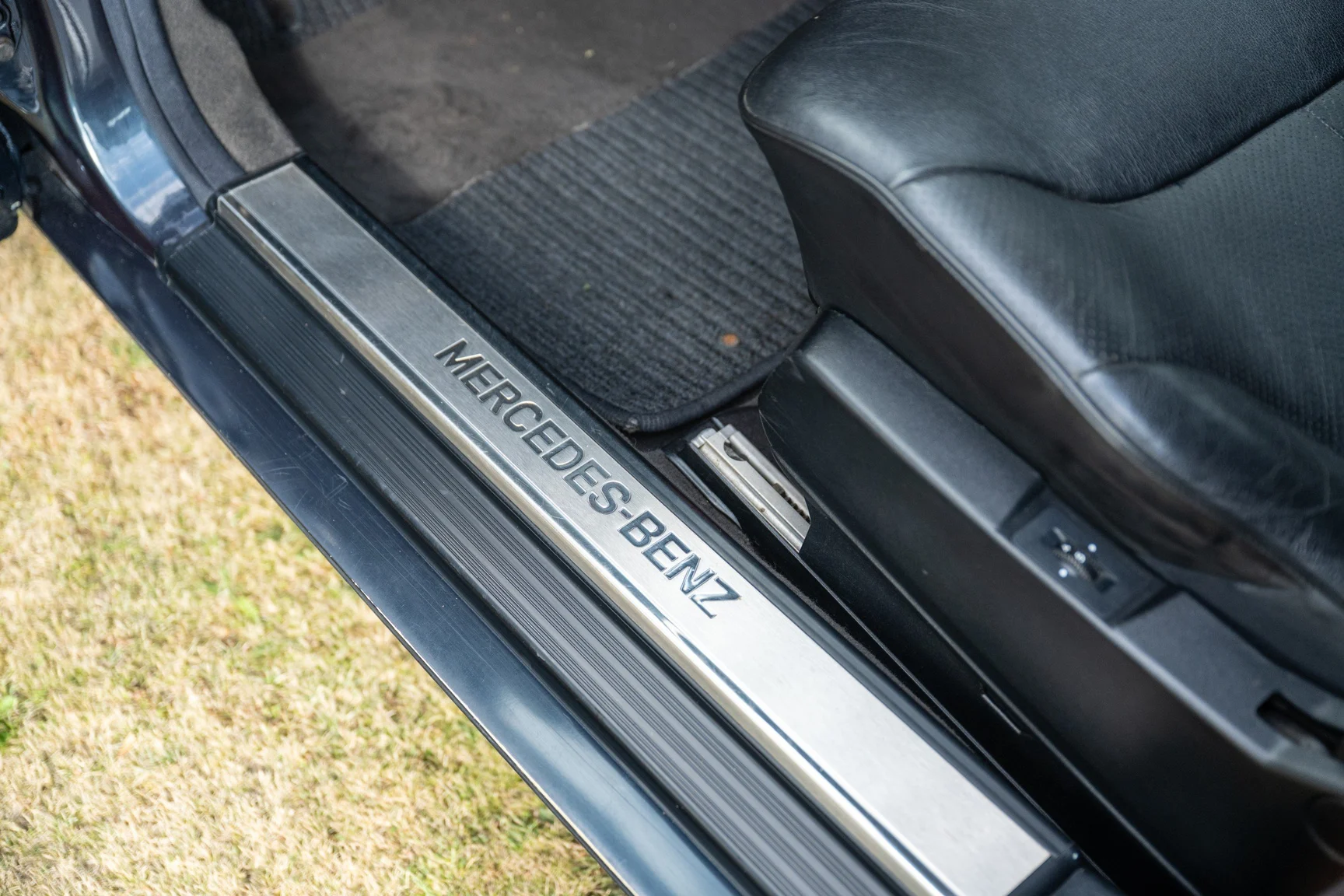 Innenraumfoto von 1998 Mercedes-Benz S 500 (15)