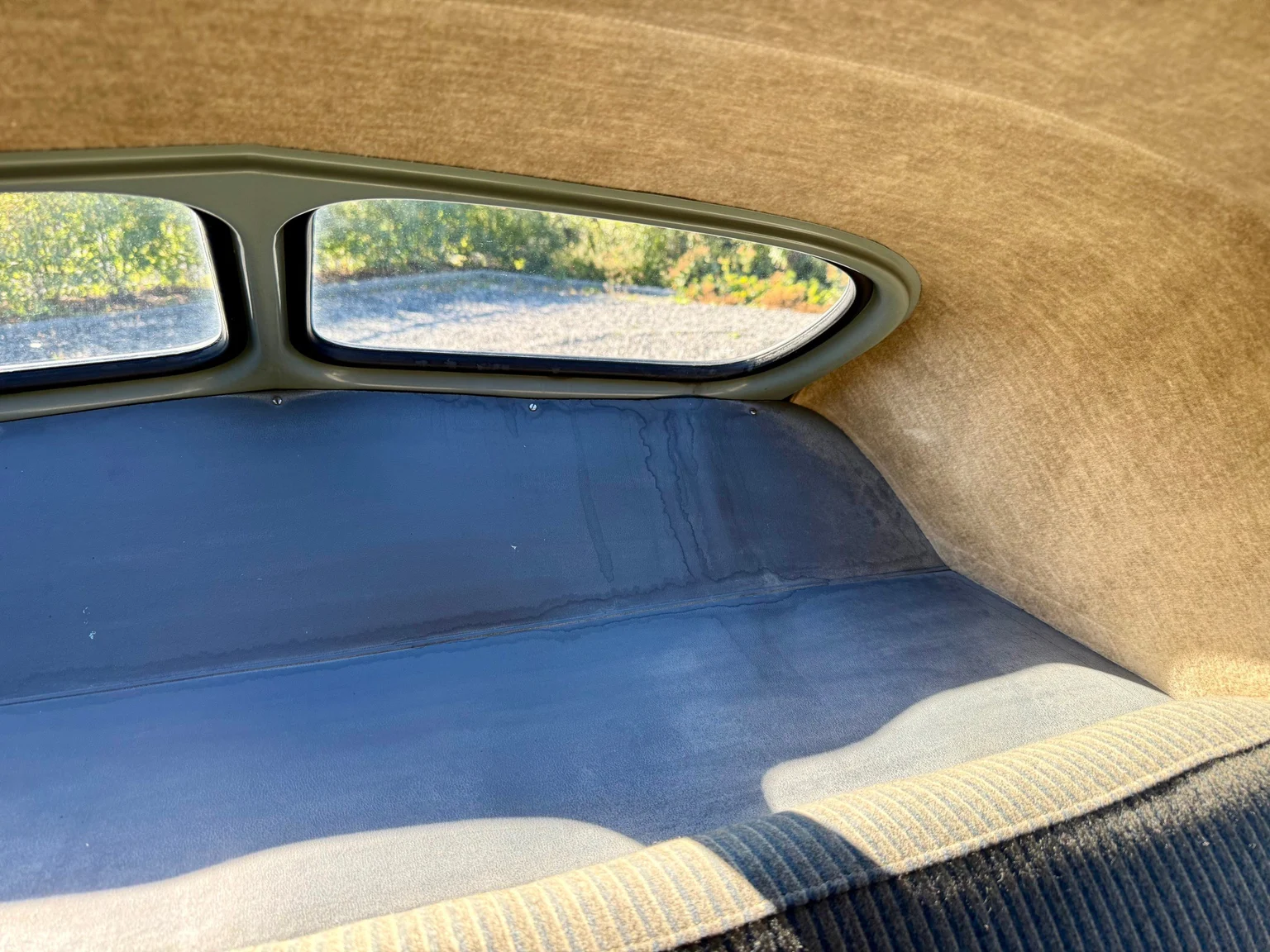 Innenraumfoto von 1953 Volvo PV444E (51)