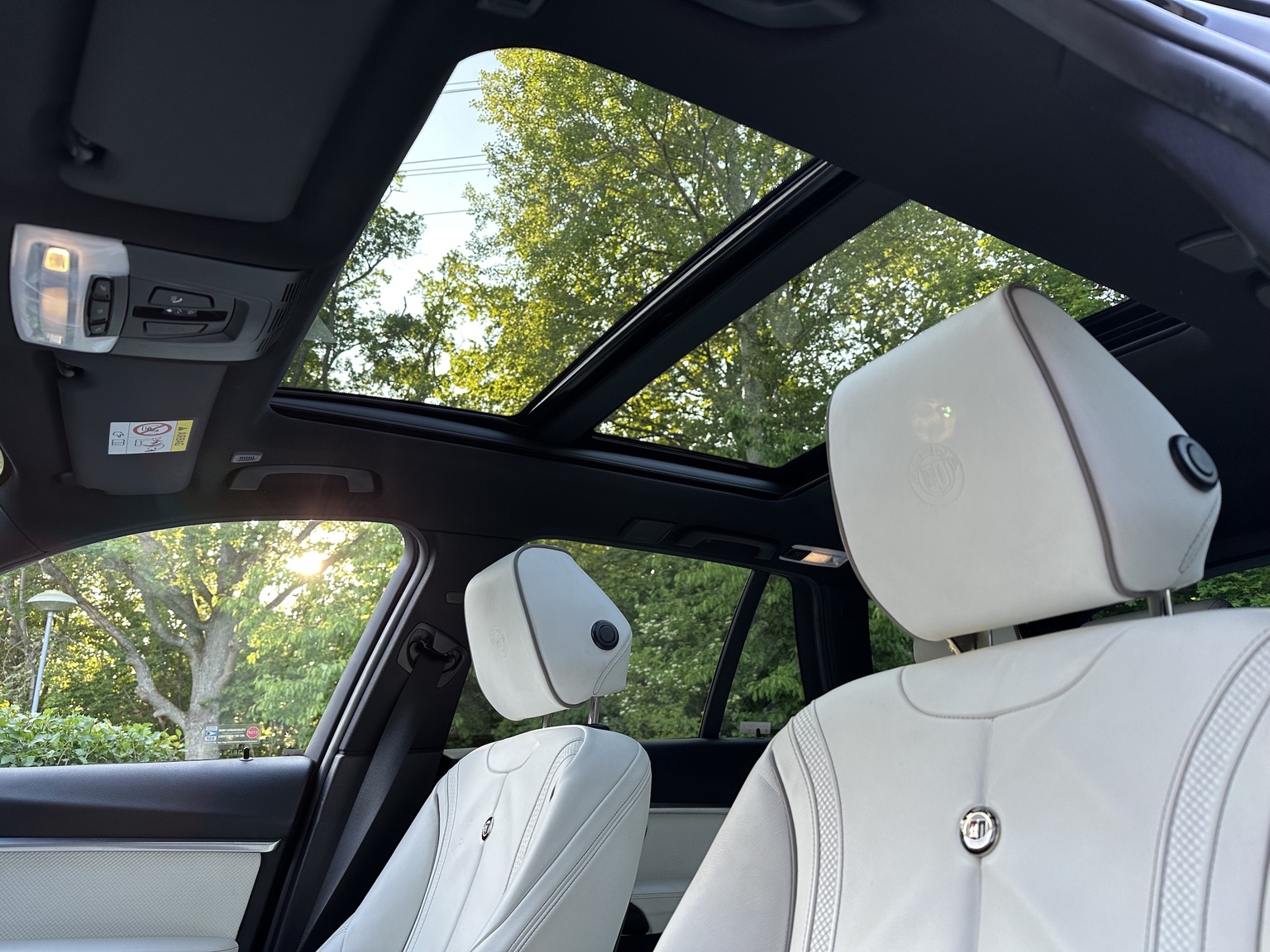 Interior image of 2017 Alpina D3 Bi-Turbo Allrad
