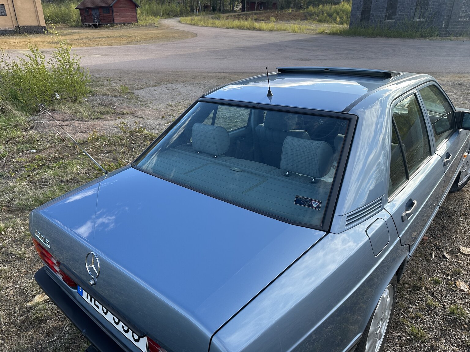 Exterior image of 1988 Mercedes-Benz 190 E