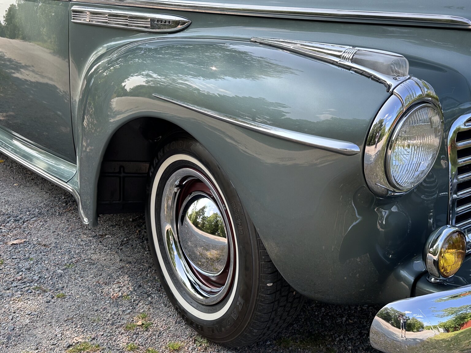 Exterior image of Buick Sedan Special 8