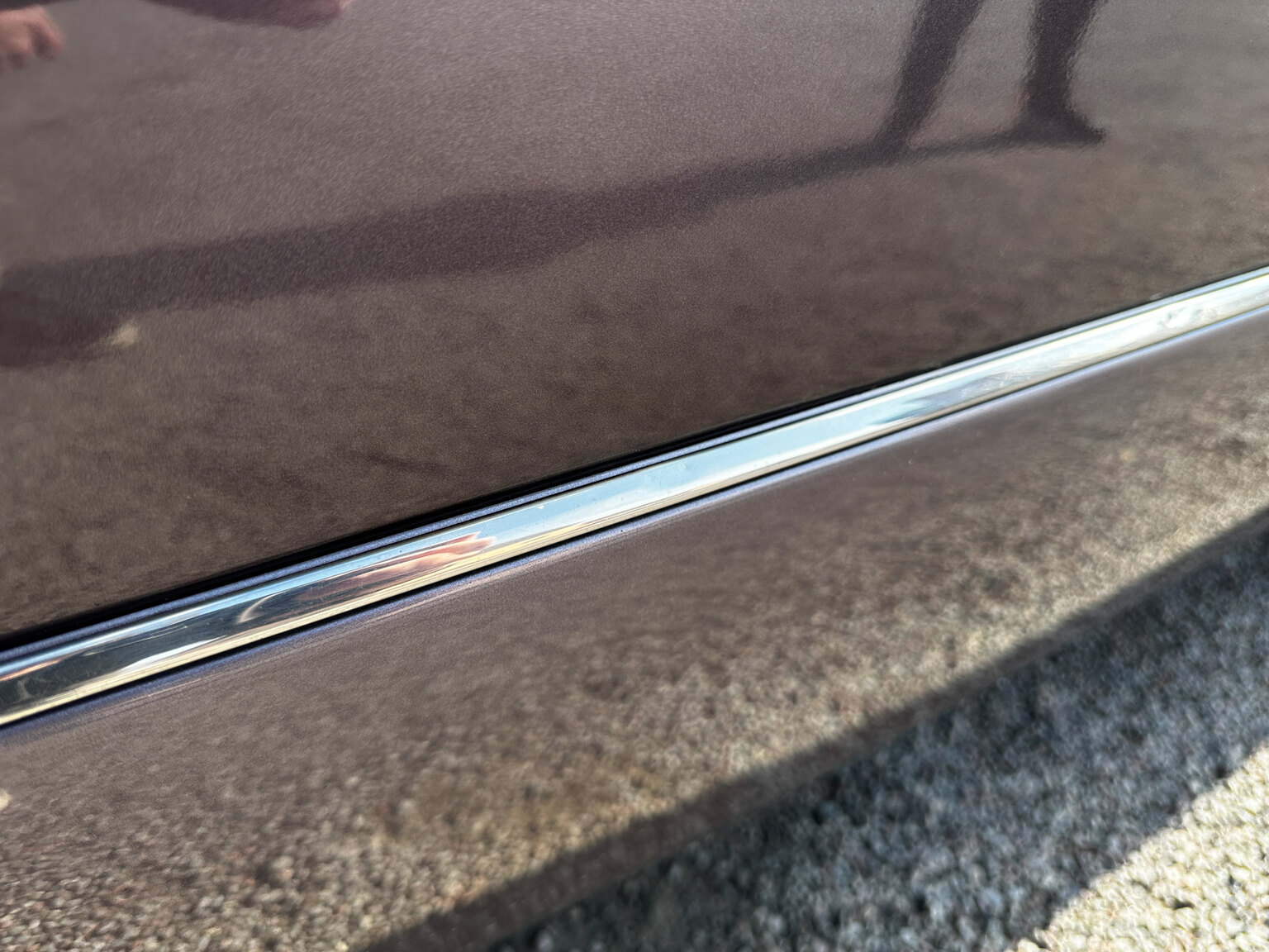 Exterior image of 1993 Mercedes-Benz E 220