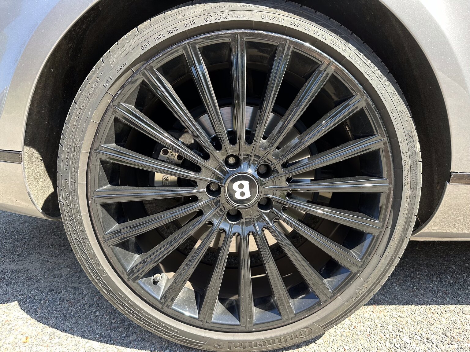 Exteriörbild på 2005 Bentley Continental GT