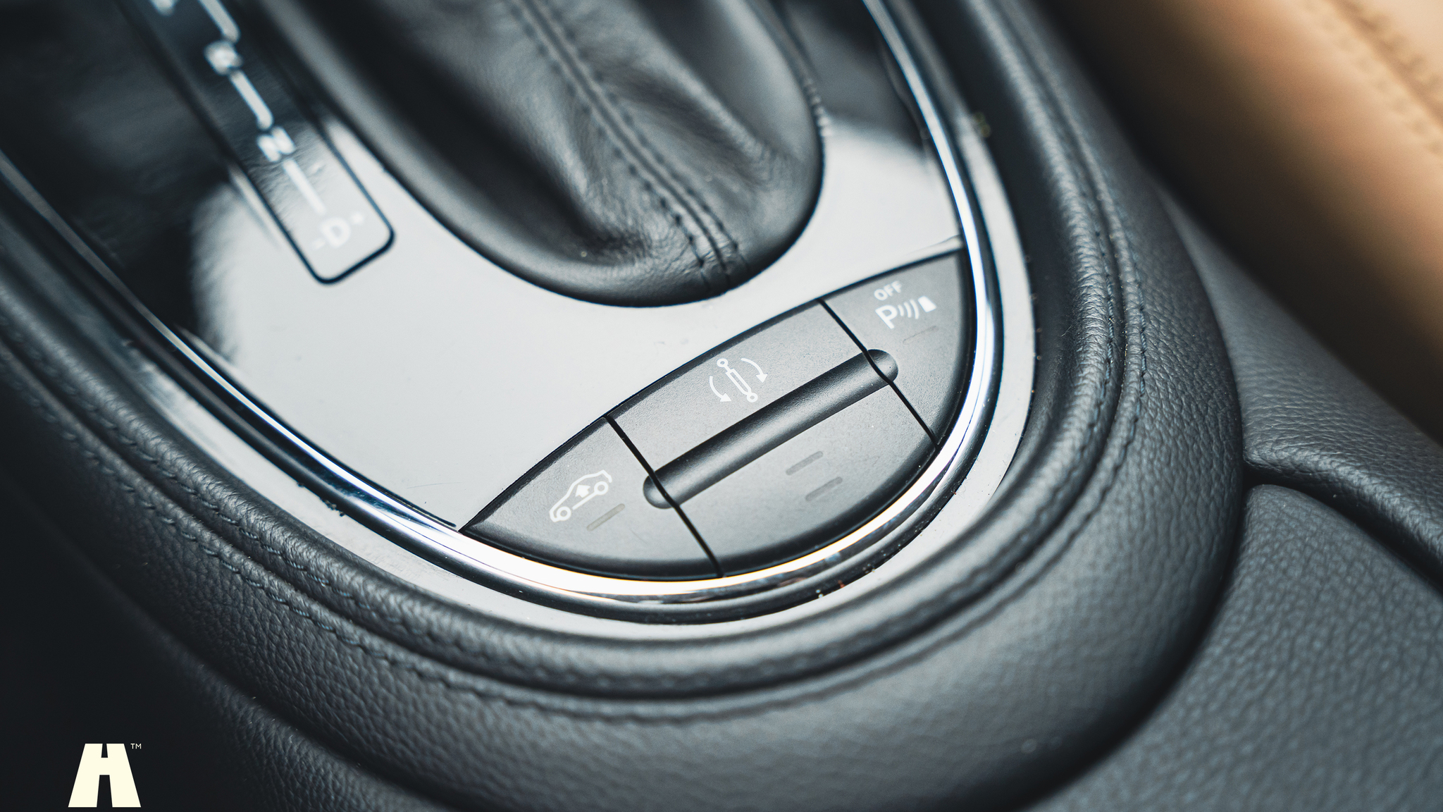 Interior image of 2008 Mercedes-Benz CLS 63 AMG (43)