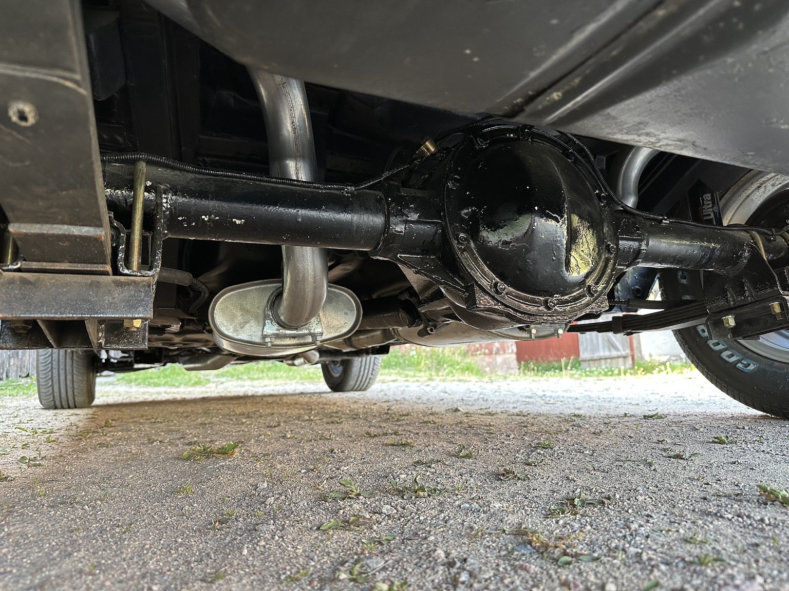 Image of 1969 Pontiac Firebird (25) mechanics