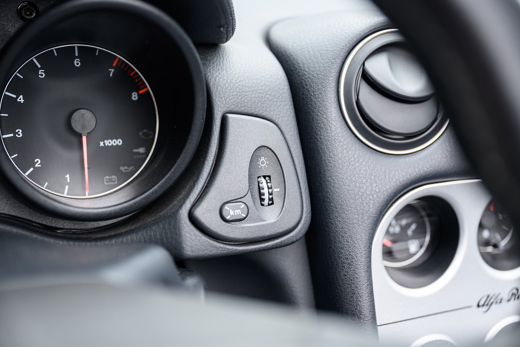 Interior image of 2001 Alfa Romeo Spider 3.0 V6