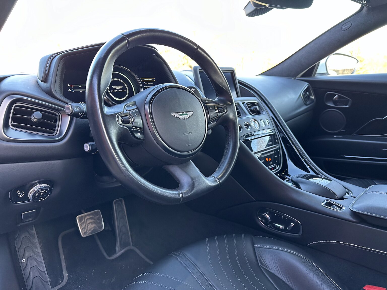 Interior image of 2018 Aston Martin DB11