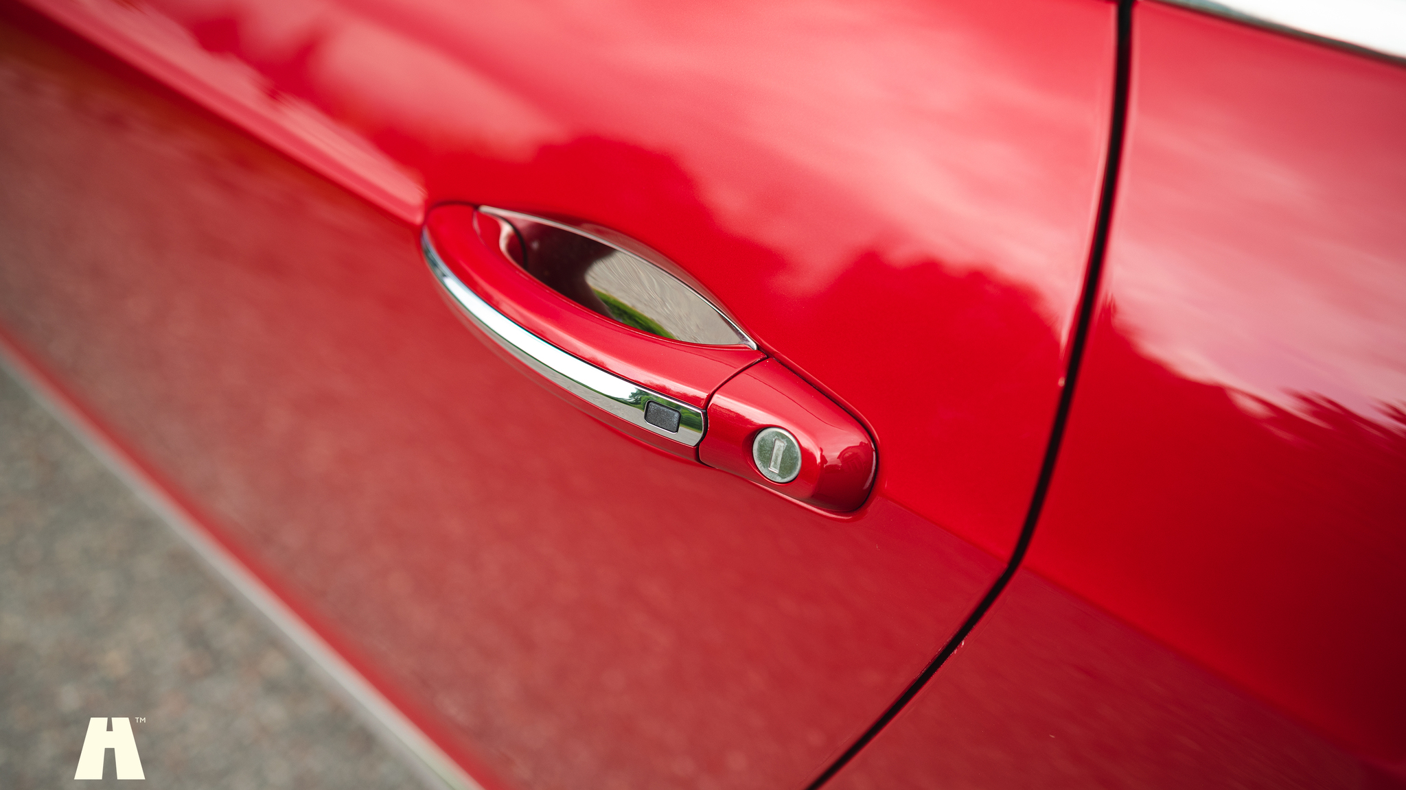 Exterior image of 2013 Bentley Continental GT V8 (46)