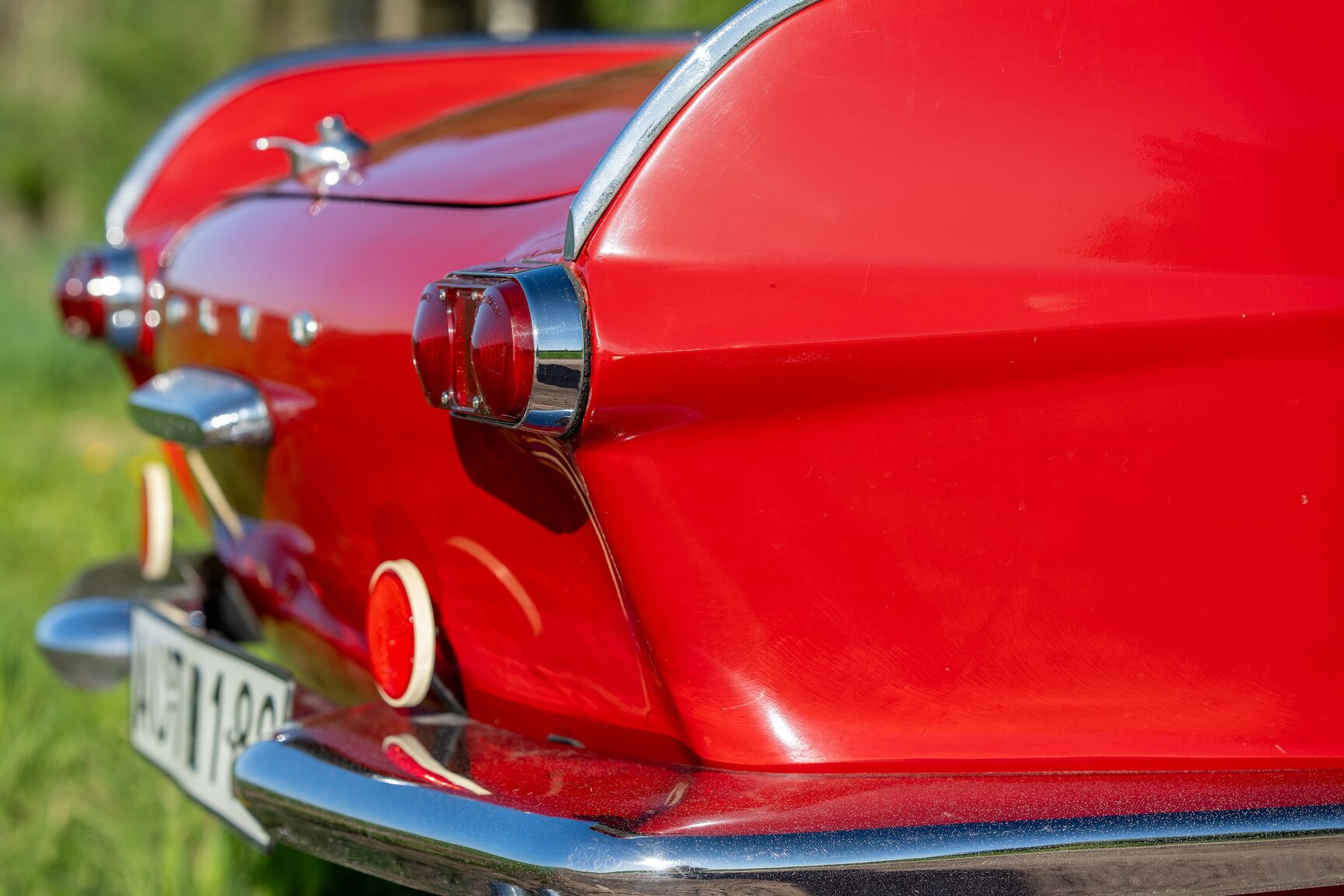 Exterior image of 1961 Volvo P1800