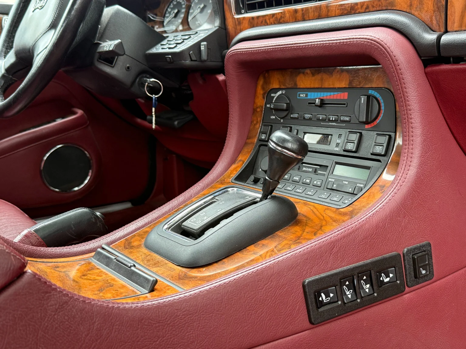 Interiörbild 1988 Daimler Six (43)