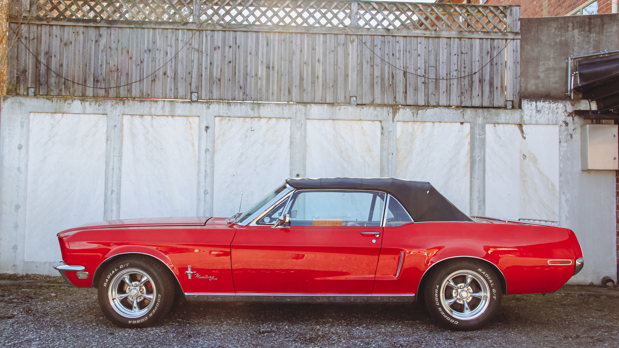 Aussenfoto 1968 Ford Mustang 302ci Cabriolet (2)