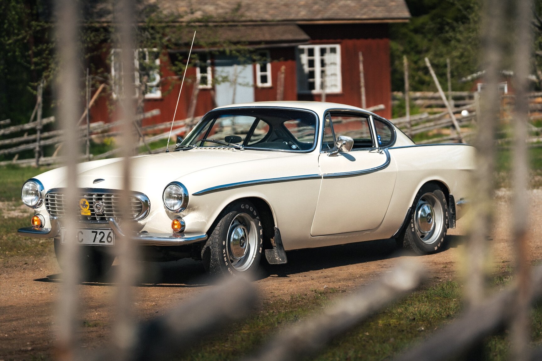 Exterior image of 1963 Volvo 1800 S (52)