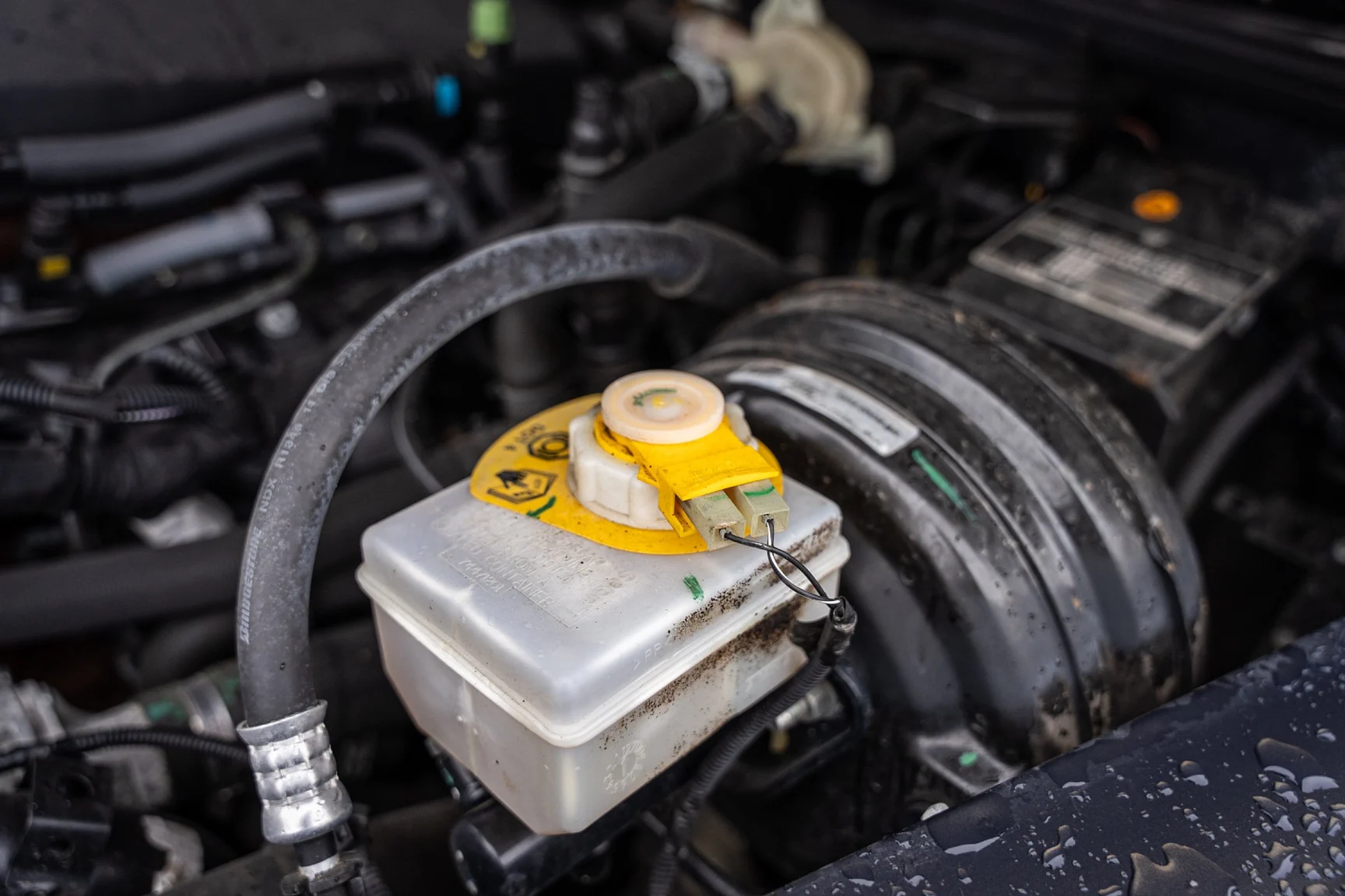 Image of 2015 Land Rover Defender 90 Special (13) mechanics