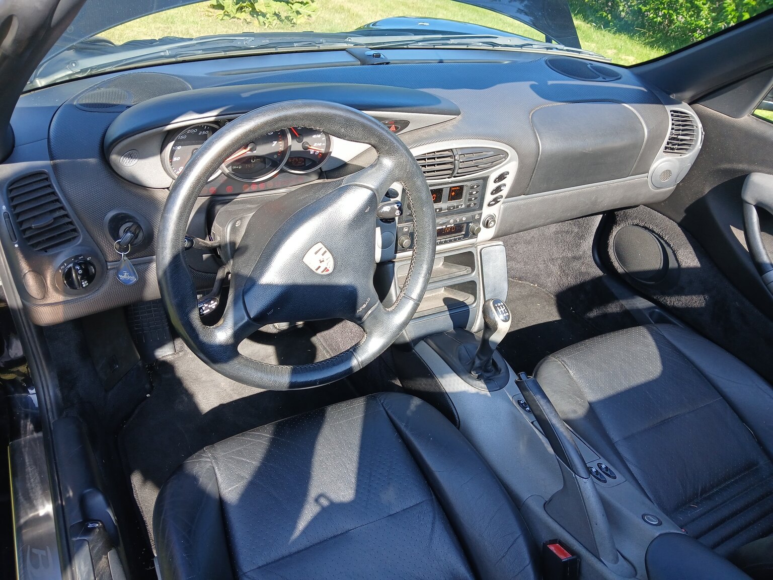 Innenraumfoto von 1999 Porsche Boxster