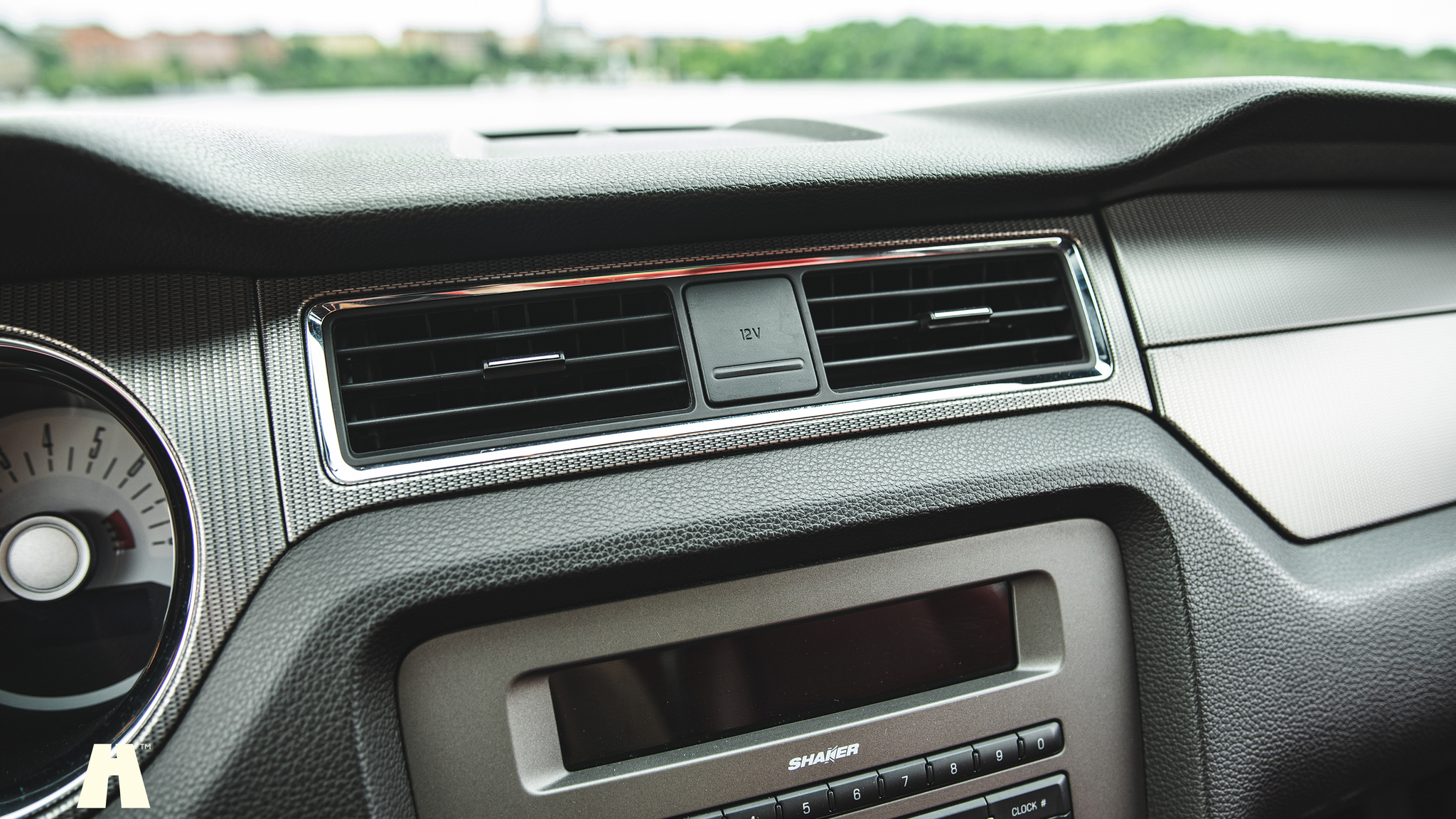 Interior image of 2010 Ford Mustang GT 