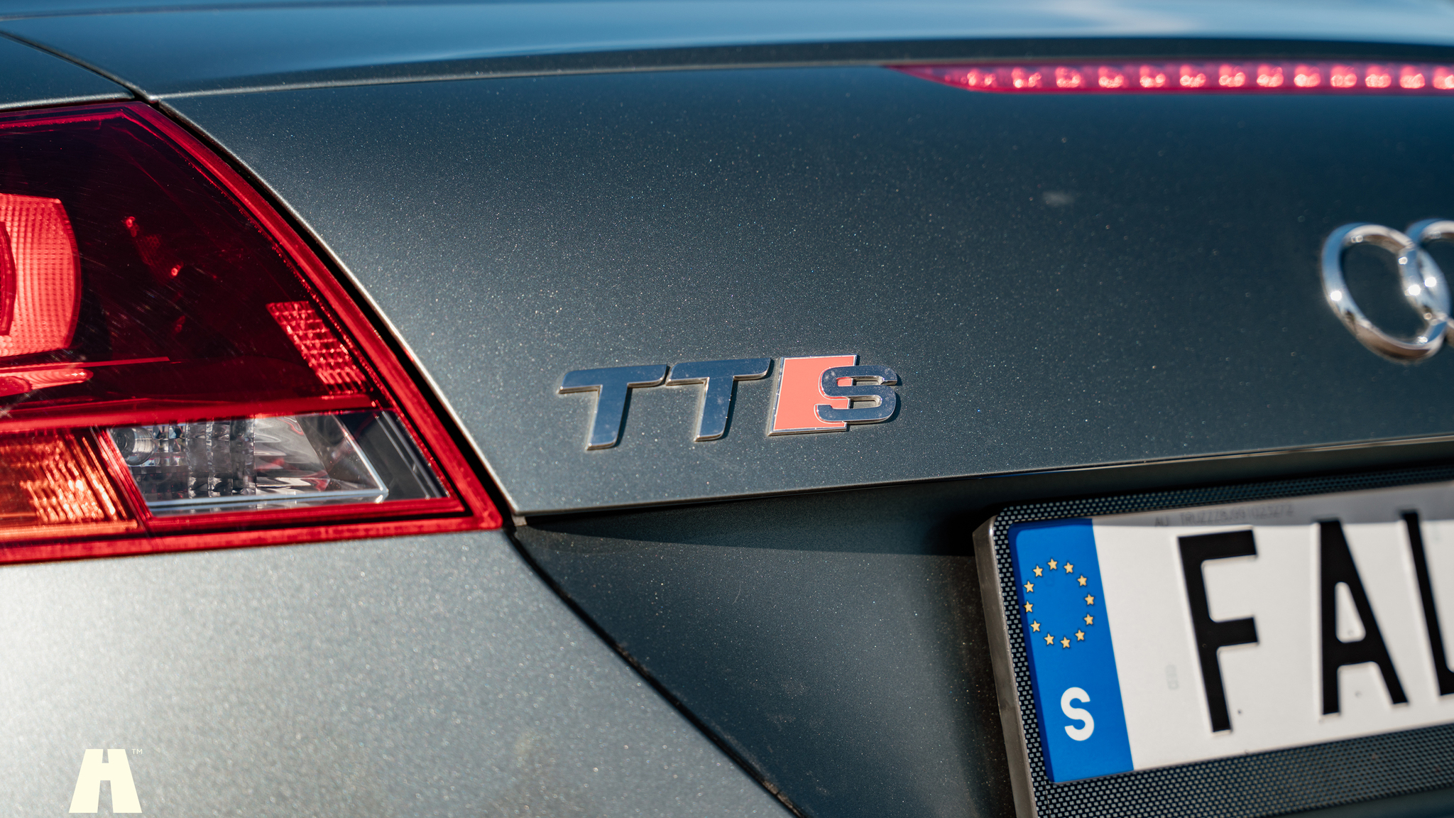 Exterior image of 2009 Audi TTS (28)